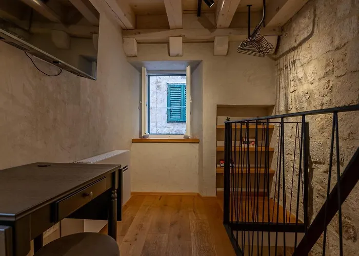 아파트 Superior 1 Bedroom Gabriela Next To Buza