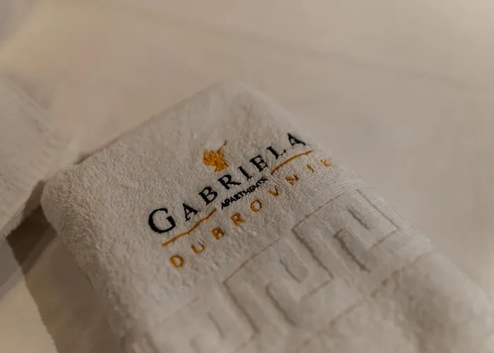 Superior 1 Bedroom Gabriela Next To Buza 아파트 *