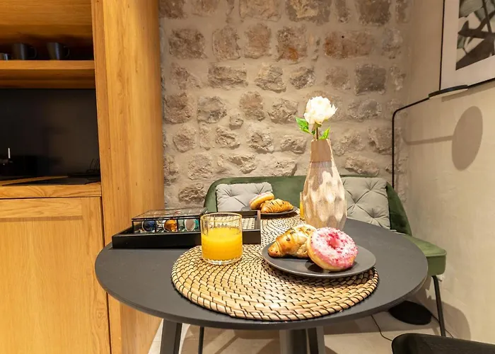 Superior 1 Bedroom Gabriela Next To Buza 두브로브니크