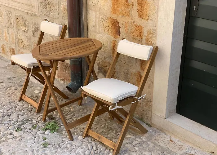 Superior 1 Bedroom Gabriela Next To Buza 아파트